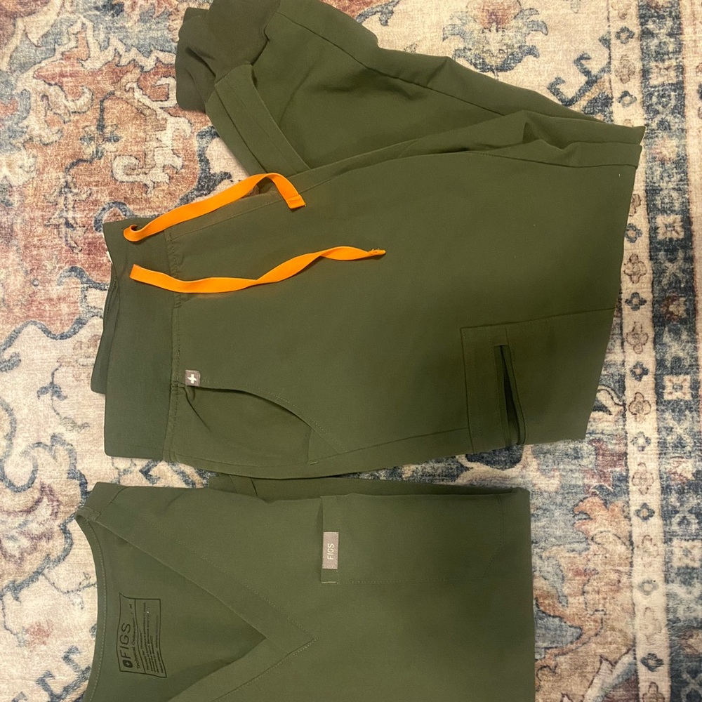 FIGS Olive Green Scrub Set with Orange Drawstring